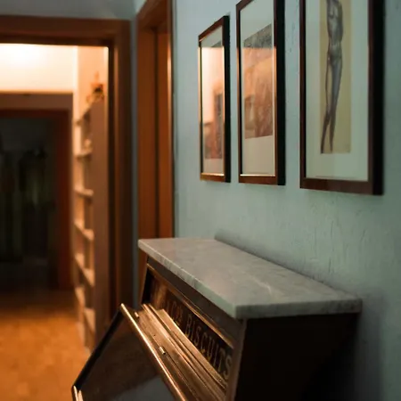 La Luna Nel Pozzo 4*