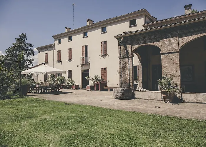 招待所 La Luna Nel Pozzo 4*