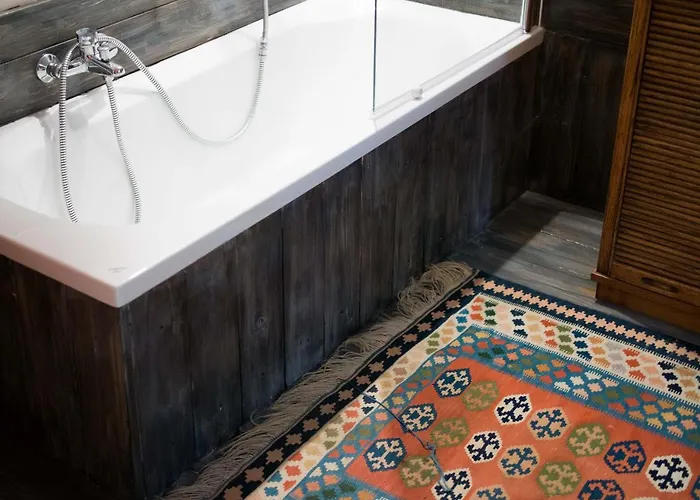 La Luna Nel Pozzo 4* 帕爾馬